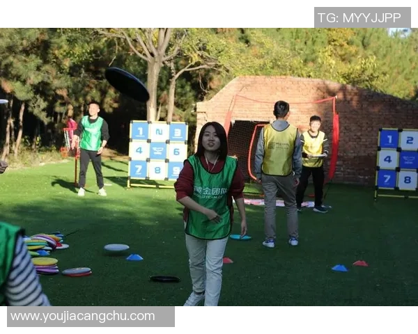 飞盘热潮席卷上海探秘飞盘队的训练与比赛节奏